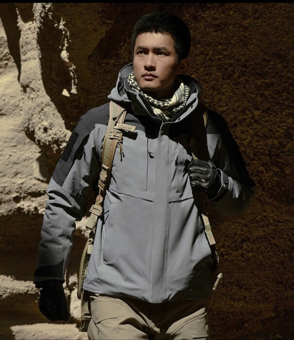Куртка Dragon Tooth Thor Three-In-One Parka G4, Grey / Polar Night Black в Капсуле